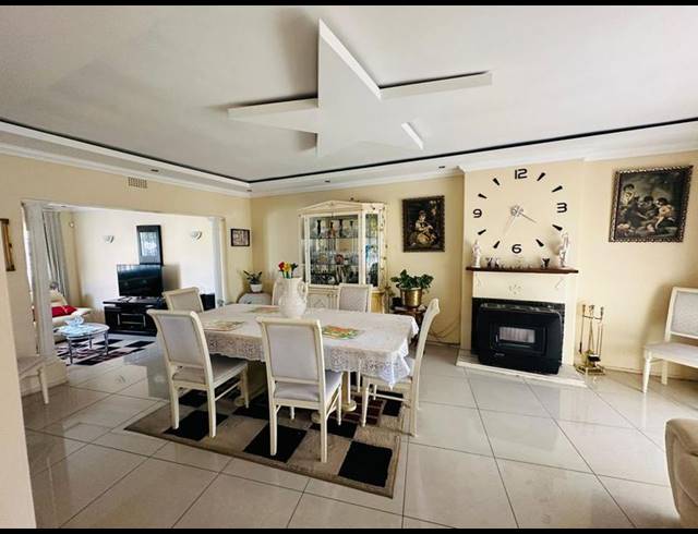 3 BEDROOM HOUSE FOR SALE IN LAMBTON